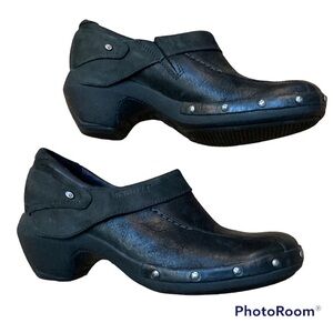 MERRELL J68678 LUXE WRAP STUDDED BLACK LEATHER SLIP ON CLOG’S 9.5